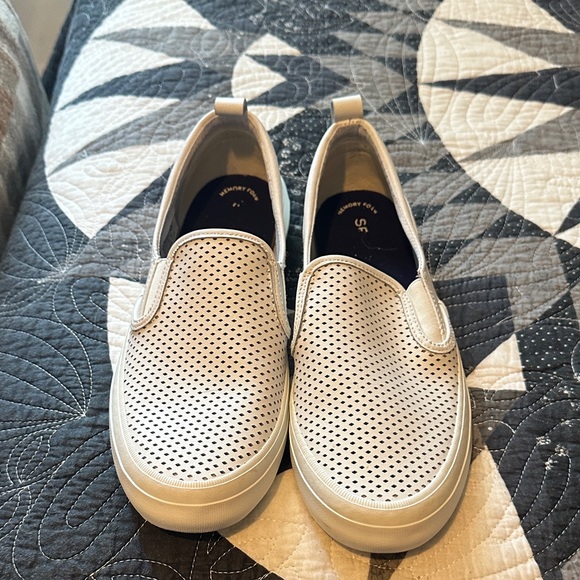 Sperry Slip Ons - Picture 1 of 5